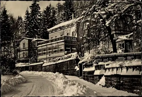 Ak Friedrichroda im Thüringer Wald, Sanatorium Tannenhof bei Schnee