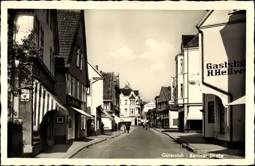 Ak Gütersloh in Westfalen, Berliner Straße, Gaststätte H. Hellw.