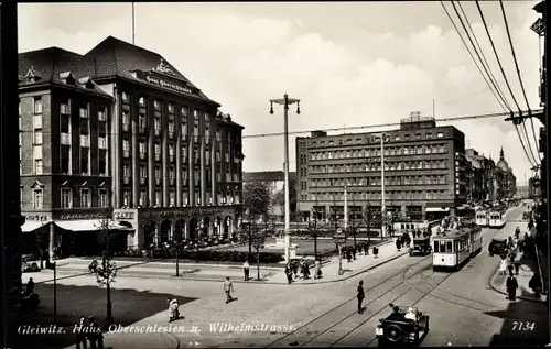 Ak Gliwice Gleiwitz Schlesien, Haus Oberschlesien, Wilhelmstraße, Straßenbahn