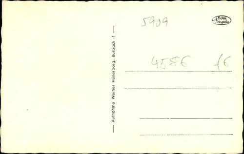 Ak Burbach im Siegerland, Häuserpartie, Brunnen, Kirche