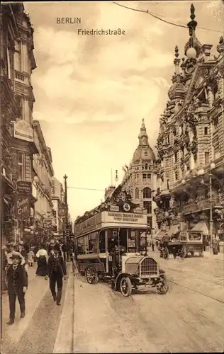 Ak Berlin Mitte, Friedrichstraße, Autobus 4, Passanten