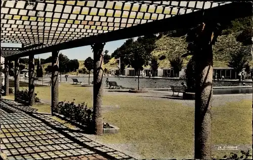 Ak Ifrane Marokko, Portiques sur la piscine