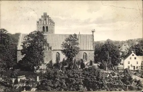 Ak Lyngby Danmark, Kirke