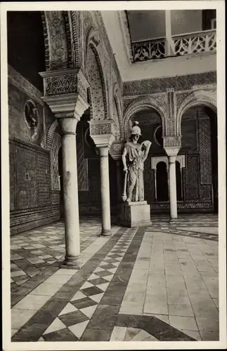 Ak Sevilla Andalusien, Casa de Pilatos, Innenhof, Statue