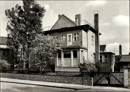 Ak Peitz in der Niederlausitz, Ambulatorium, Außenansicht