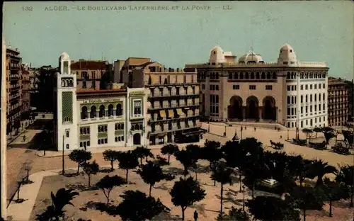 Ak Algier Alger Algerien, Le Boulevard Laferriere et la Poste