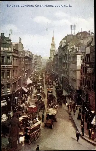 Ak London City, Cheapside, looking East, Straßenpartie, Passanten, Geschäfte