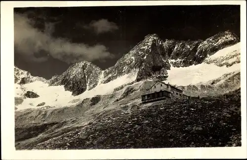 Ak Brandberg in Tirol, Plauenerhütte mit Gamsscharte, Zillertal