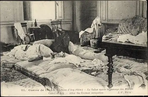 Ak Acy en Multien Oise, Guerre de 1914, Château, Le Salon après le passage des Boches