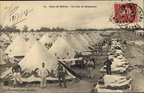 Ak Châlons en Champagne Marne, Un Coin de Campement, Militärlager, Zelte