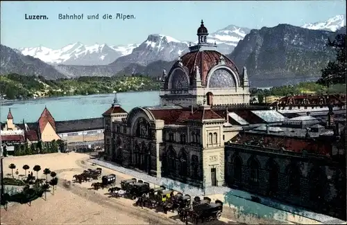 Ak Luzern, Bahnhof und die Alpen, See