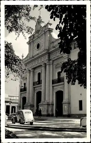 Ak Caracas Venezuela, Iglesia Candelaria, Kirche Außenansicht, Auto