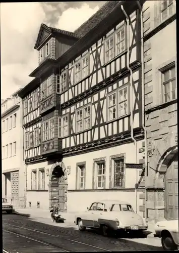 Ak Erfurt in Thüringen, Haus Zum Mohrenkopf in der Leninstraße, Fahrzeuge, Fachwerkhaus