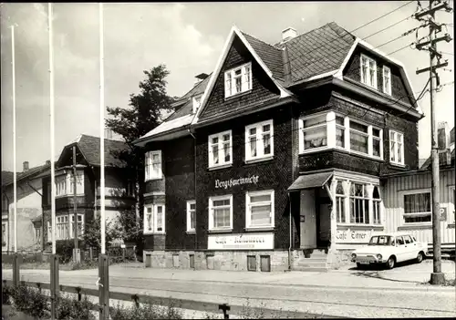 Ak Oberhof im Thüringer Wald, Seitenblick auf das Cafe Eitner, Auto