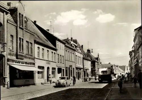 Ak Gnoien in Mecklenburg, Friedensstraße, Cafe zur Post