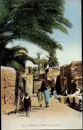 Ak Maghreb, Scenes et types, Dans le Sud, Gebäude, Palmen, Passanten