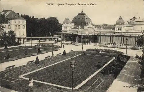 Ak Vittel Lothringen Vosges, Jardin Francais et Terrasse du Casino