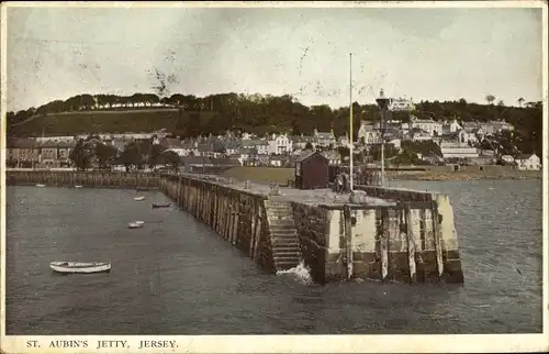 Ak Jersey Kanalinsel, St. Aubin's Jetty, Blick von Pier auf Ort