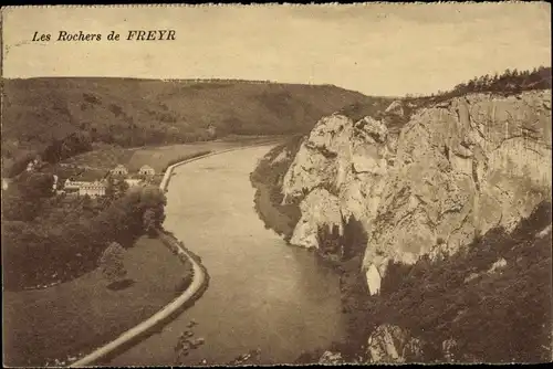 Ak Dinant Wallonien Namur, Les Rochers de Freyr, Felsen, Fluss