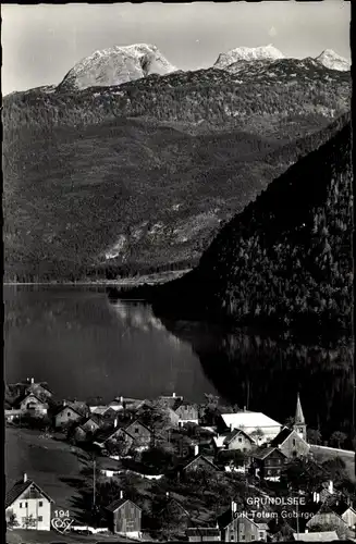 Ak Grundlsee Steiermark mit Totem Gebirge, Panorama