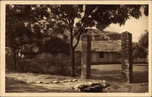 Ak Tanguieta Benin, L'Ecole Regionale, Schule, Torbogen, Eingang