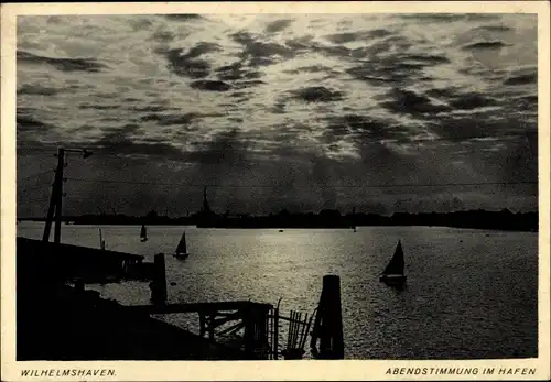 Ak Wilhelmshaven in Niedersachsen, Abendstimmung im Hafen, Segelboote