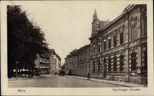 Ak Moers am Niederrhein, Blick in die Uerdinger Straße, Straßenpartie