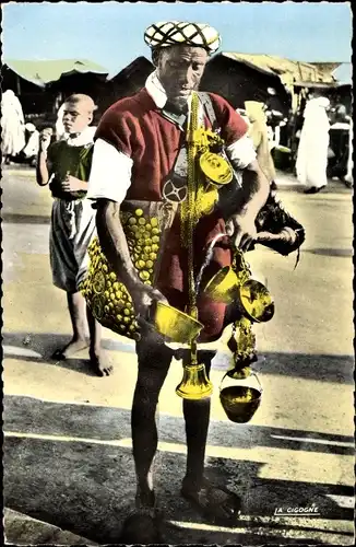 Ak Scenes et Types, Marchand d'eau, Händler, Maghreb