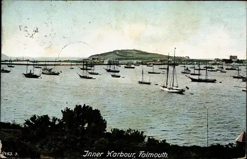 Ak Falmouth Cornwall England, Inner Harbour, Boote im Meer