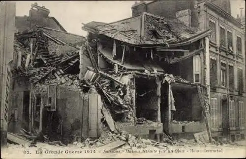 Ak Soissons Aisne, Le Grande Guerre 1914, Maison detruite par un Obus, Kriegszerstörung