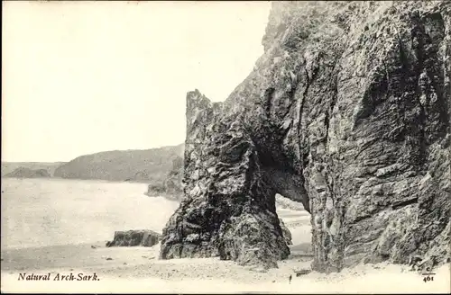 Ak Kanalinsel Sark, Natural Arch, Felsformation am Strand