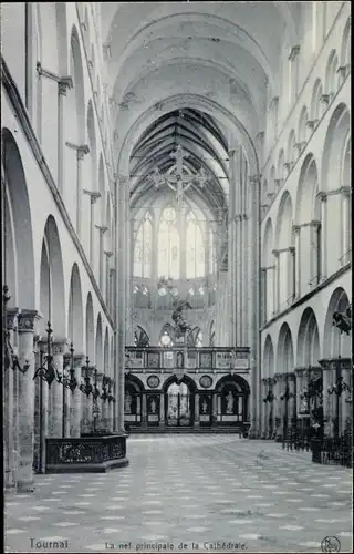 Ak Tournai Wallonien Hennegau, La Nef principale de la Cathedrale