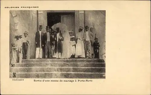 Ak Porto Novo Dahomey Benin, Sortie d'une messe de marriage, Hochzeit