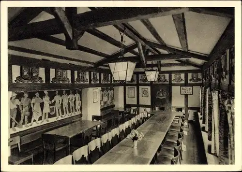 Ak Saalfeld an der Saale Thüringen, Gaststätte Das Loch, Innenansicht, Speisesaal