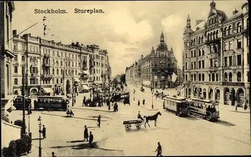 Ak Stockholm Schweden, Stureplan, Straßenbahnen