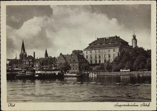 Ak Kiel Schleswig Holstein, Seegartenbrücken, Schloß, Schiffe
