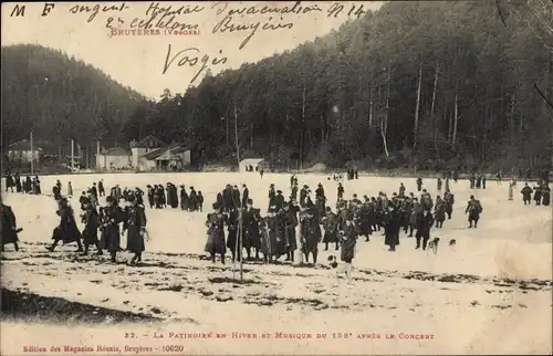 Ak Bruyères Vosges, La Patinoire en Hiver et Musique du 158 après le Concert