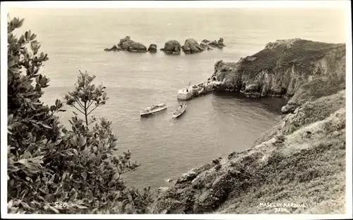 Foto Ak Kanalinsel Sark, Maseline Harbour, Küste, Meer, Schiffe