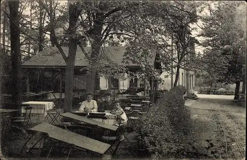 Ak Dresden Langebrück, Haidemühle, Terrassenpartie
