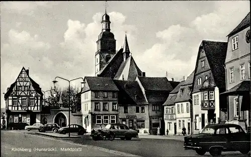 Ak Kirchberg im Hunsrück, Marktplatz, Kirchturm, Fachwerkhaus