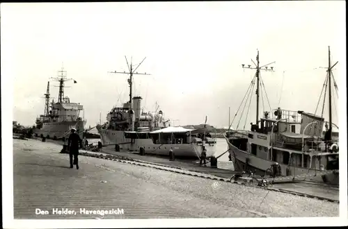 Ak Den Helder Nordholland Niederlande, Havengezicht, Niederländisches Kriegsschiff