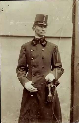 Foto Ak Ungarischer? Soldat in Uniform, Portrait
