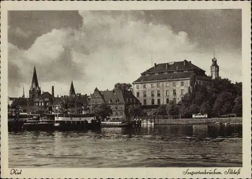 Ak Kiel Schleswig Holstein, Seegartenbrücken, Schloß, Schiffe