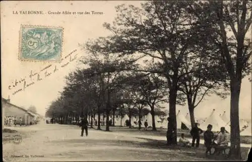 Ak La Valbonne Ain, Grande Allee et vue des Tentes, Militärlager, Zelte, 1. Weltkrieg