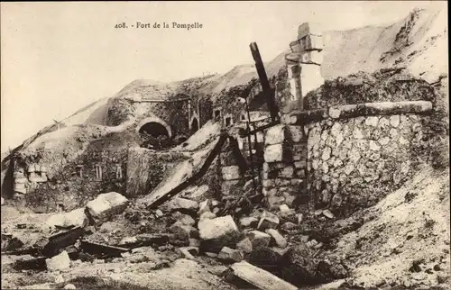 Ak Reims Marne, Fort de la Pompelle, Festung, 1. Weltkrieg, Schlachtfeld