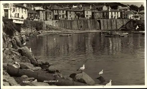 Ak Mousehole Cornwall England, Küstenpartie, Boote, Möwen