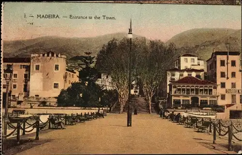 Ak Insel Madeira Portugal, Eingang zur Stadt, Hafenpromenade, Gebäude