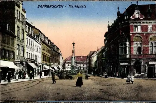 Ak Saarbrücken im Saarland, Marktplatz, Marktbrunnen, Geschäfte