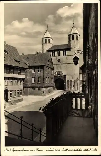 Ak Bad Gandersheim am Harz, Blick vom Rathaus auf die Stiftskirche