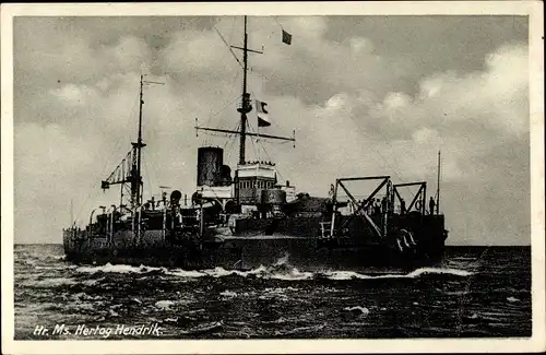 Ak Niederländisches Kriegsschiff, Hr. Ms. Hertog Hendrik